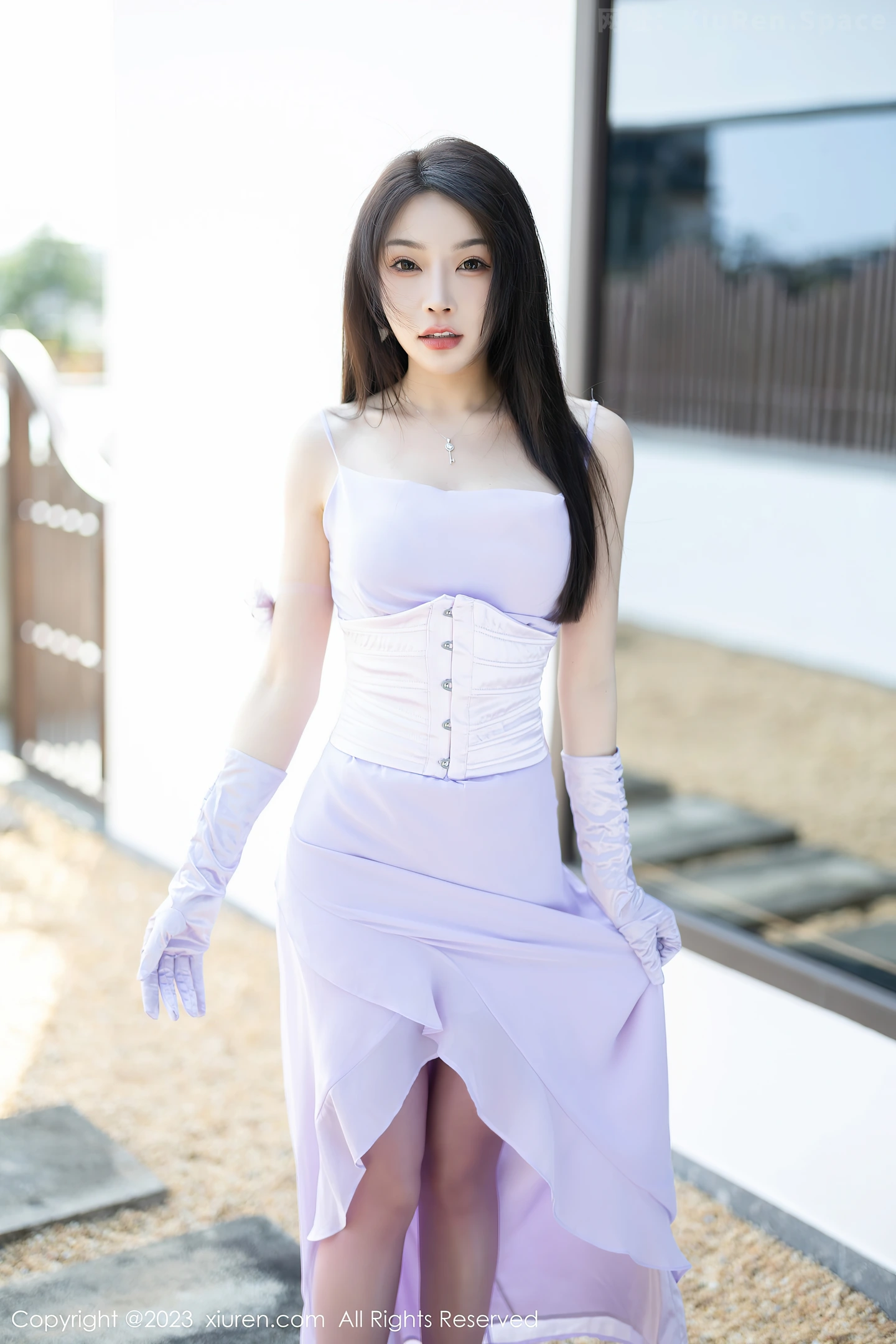 图片[3]-[XiuRen秀人网]2023.02.23 VOL.6314 王馨瑶yanni 黄色紧身礼服裙与情趣内衣加肉丝美腿性感私房写真集-秀人网官方网站